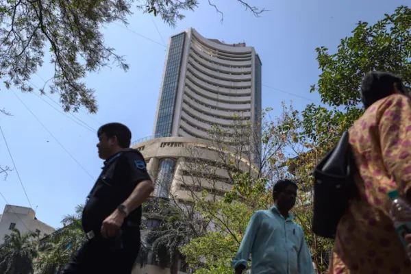 Stock Market LIVE Updates: Hyundai India trades 3% lower; Sensex 400 pts lower; Nifty at 24,650