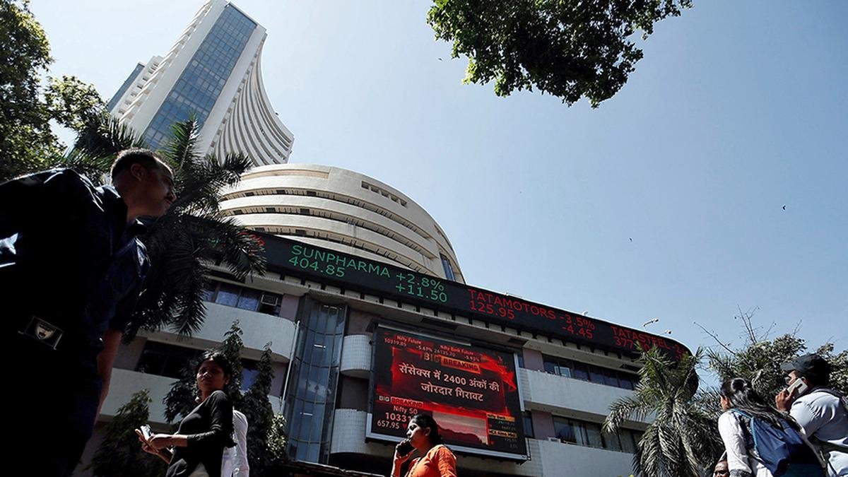 Sensex, Nifty decline in early trade as FPIs selling spree, IT stocks dampen market sentiment