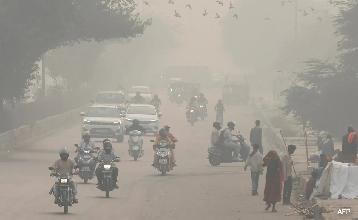 Delhi's air quality index was in the 'Severe' category, breaching the 400 mark.